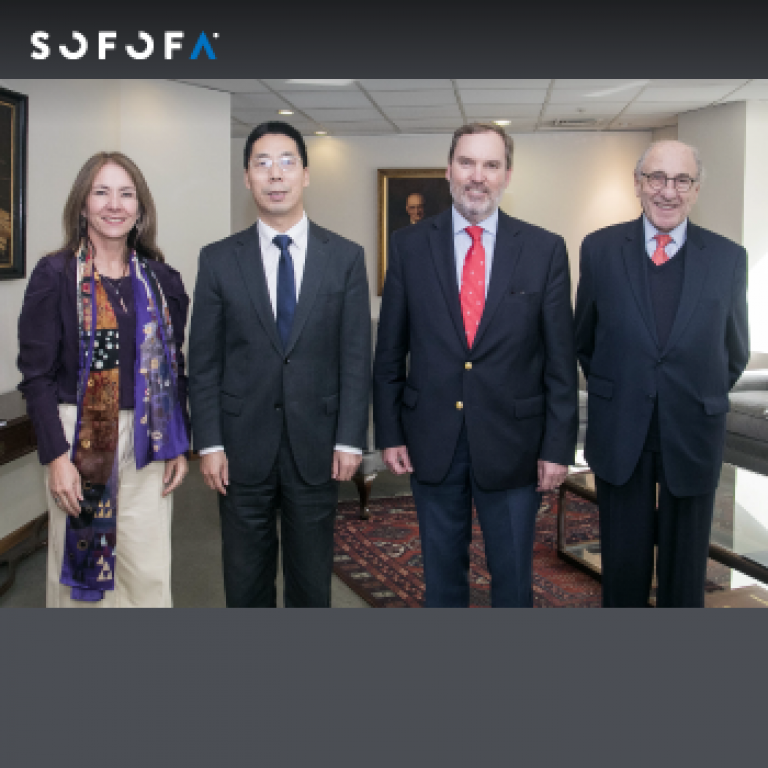 Consejo Empresarial Chile – China de SOFOFA realiza encuentro con embajador Niu Qingbao