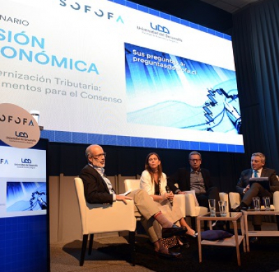 SOFOFA y UDD plantean mirada de largo plazo al sistema tributario en seminario Visión Económica
