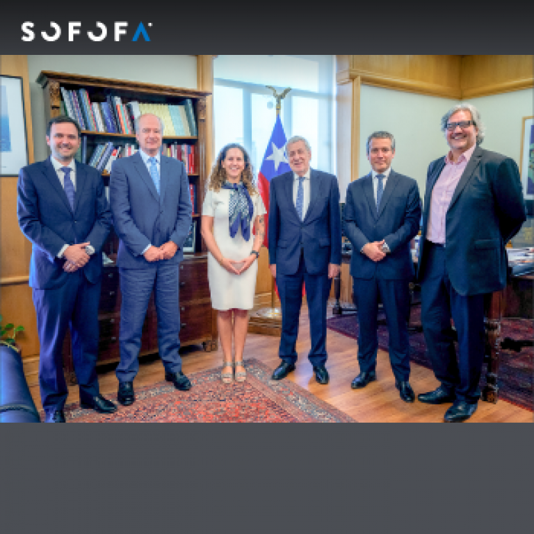 Presidenta de SOFOFA se reúne con el ministro de Relaciones Exteriores, Alberto van Klaveren